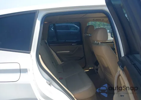 2011 BMW X3 xDrive28I z USA, uszkodzony, nr VIN 5UXWX5C51BL702791